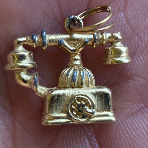 Vintage Avon Charm for Bracelet Old Fashioned TELEPHONE Women's Jewelry Gold - Picture 6 of 8